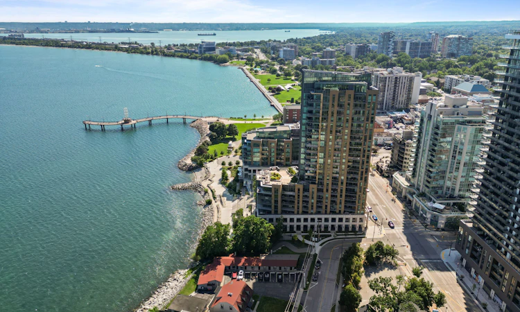 308-2060 Lakeshore Road