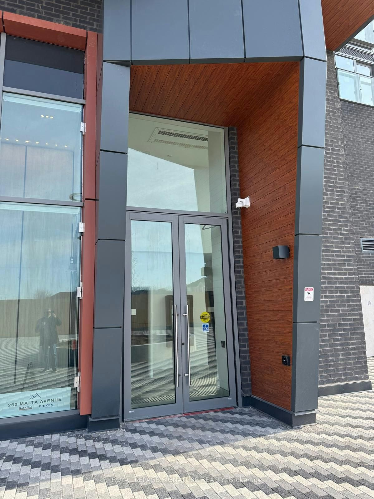 260 Malta Avenue, Brampton, ON, L6Y 6L7 - 2