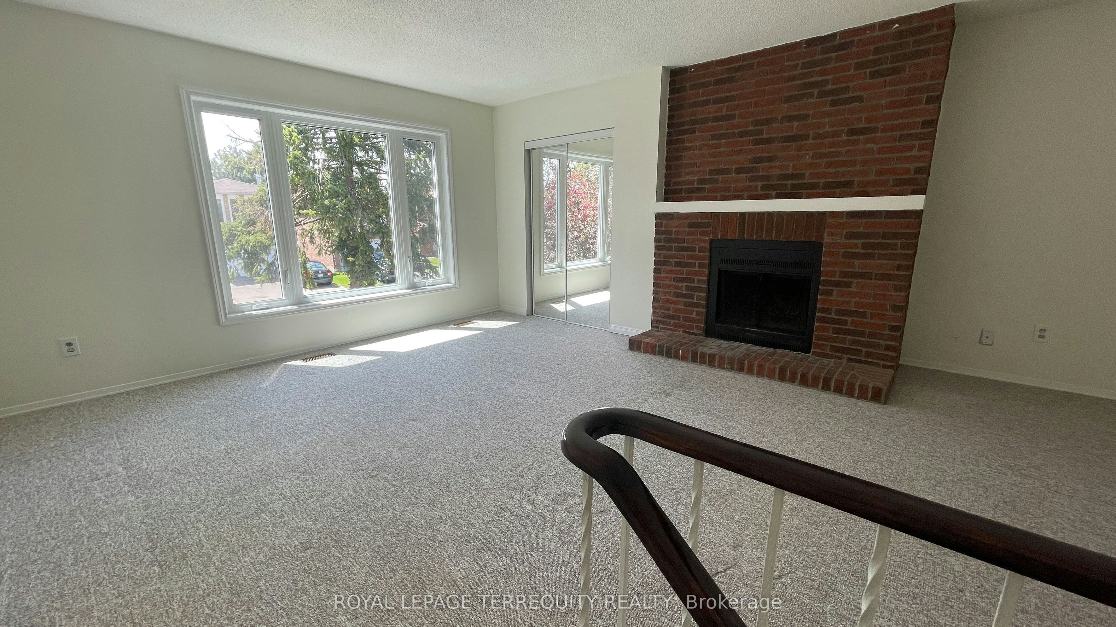 3151 Bracknell Crescent, Mississauga, ON, L5N 4W5 - 4