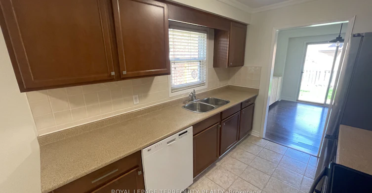 3151 Bracknell Crescent, Mississauga, ON, L5N 4W5 - 9