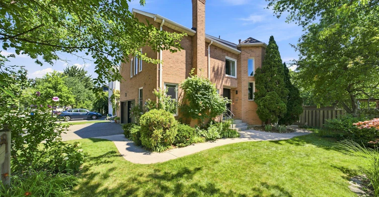 1544 Greenbriar Drive, Oakville, ON, L6M 1Y5
