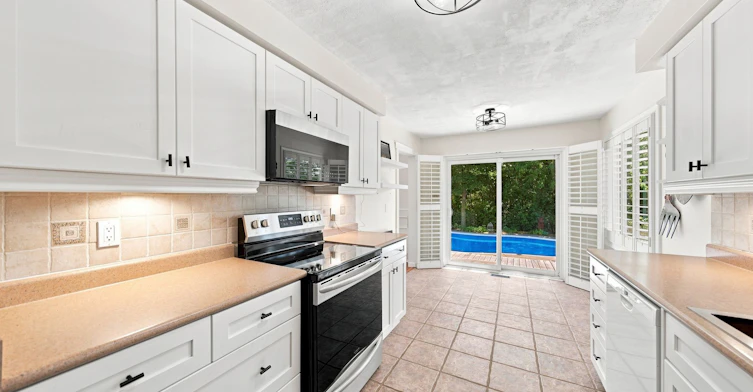 1544 Greenbriar Drive, Oakville, ON, L6M 1Y5 - 9
