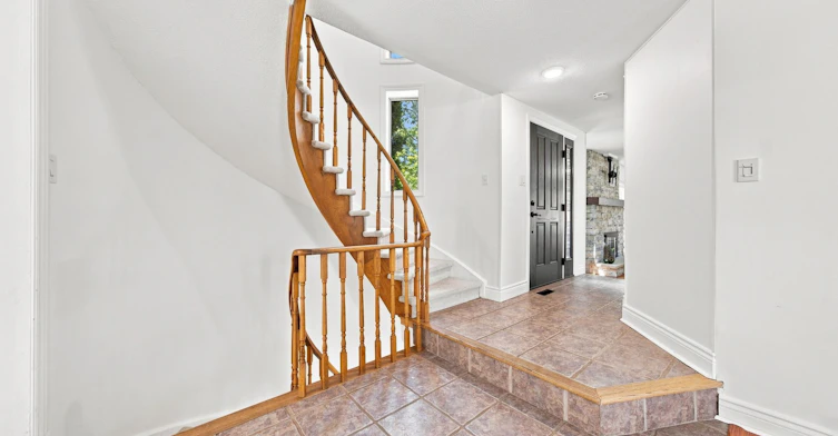 1544 Greenbriar Drive, Oakville, ON, L6M 1Y5 - 4