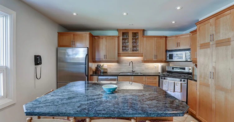 TH16-18 La Rose Avenue, Toronto, ON, M9P 1A5 - 13