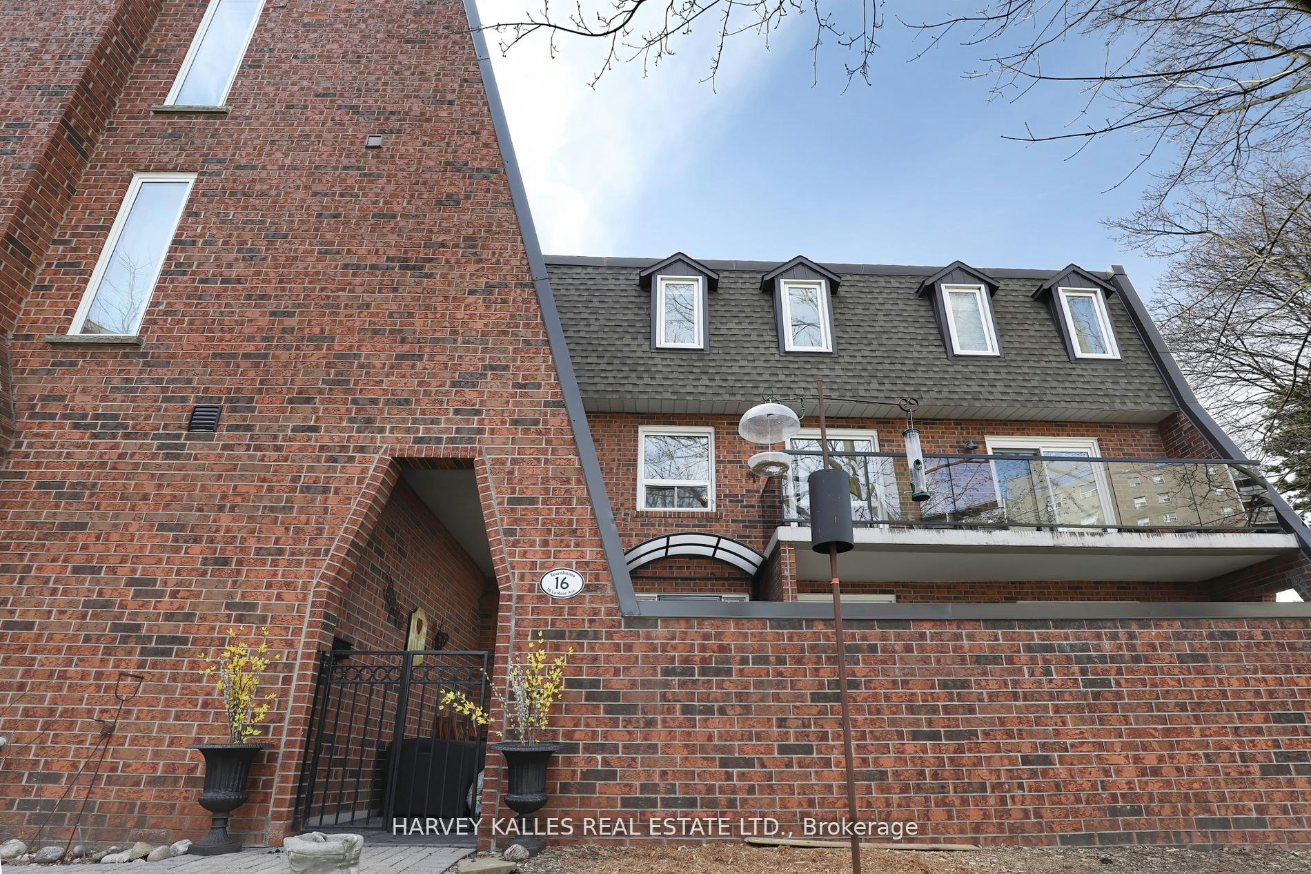 TH16-18 La Rose Avenue, Toronto, ON, M9P 1A5 - 30