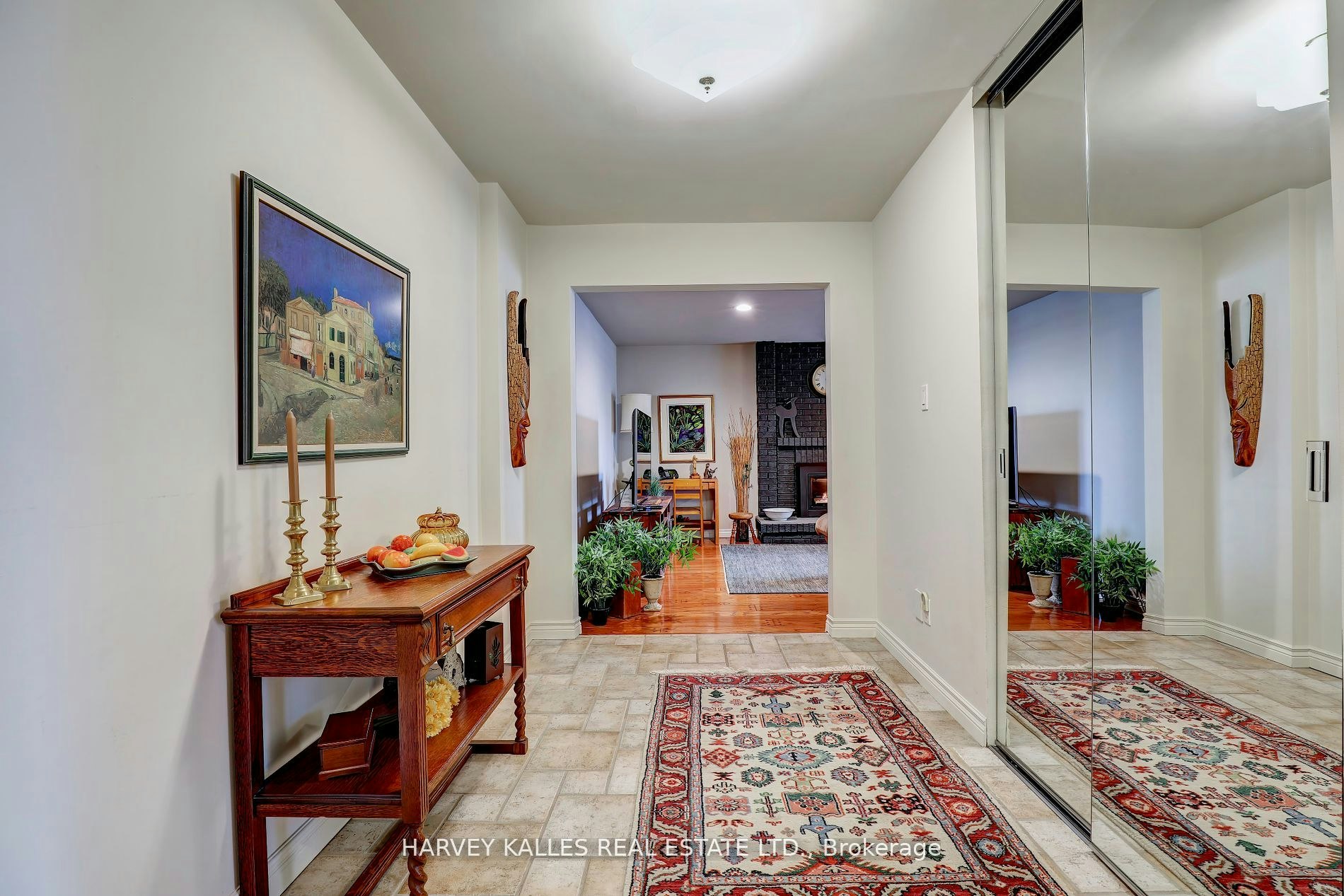 TH16-18 La Rose Avenue, Toronto, ON, M9P 1A5 - 8