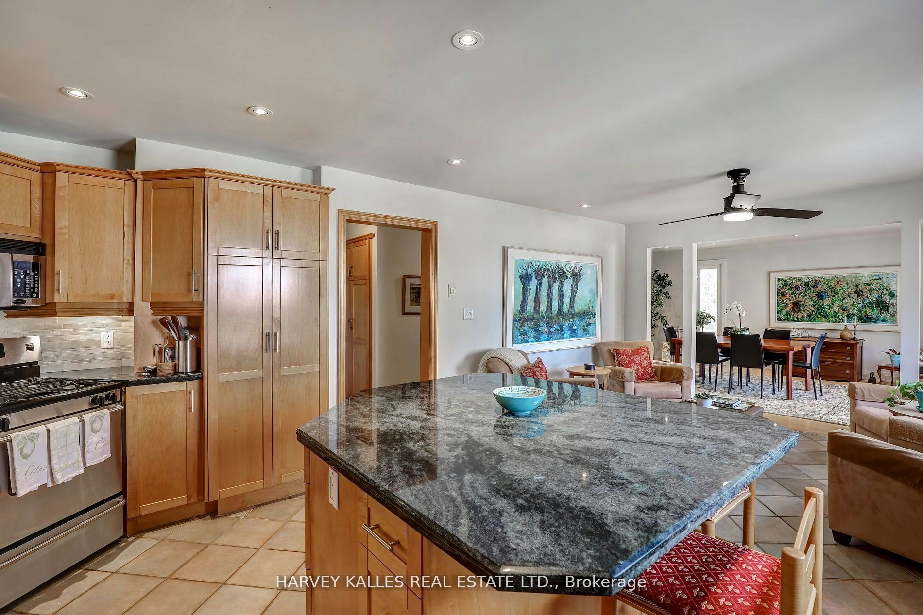 TH16-18 La Rose Avenue, Toronto, ON, M9P 1A5 - 15