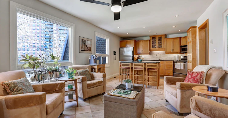 TH16-18 La Rose Avenue, Toronto, ON, M9P 1A5 - 12