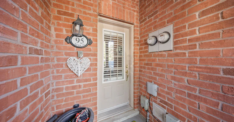 2-95 Kerr Street W, Oakville, ON, L6K 1E1 - 2