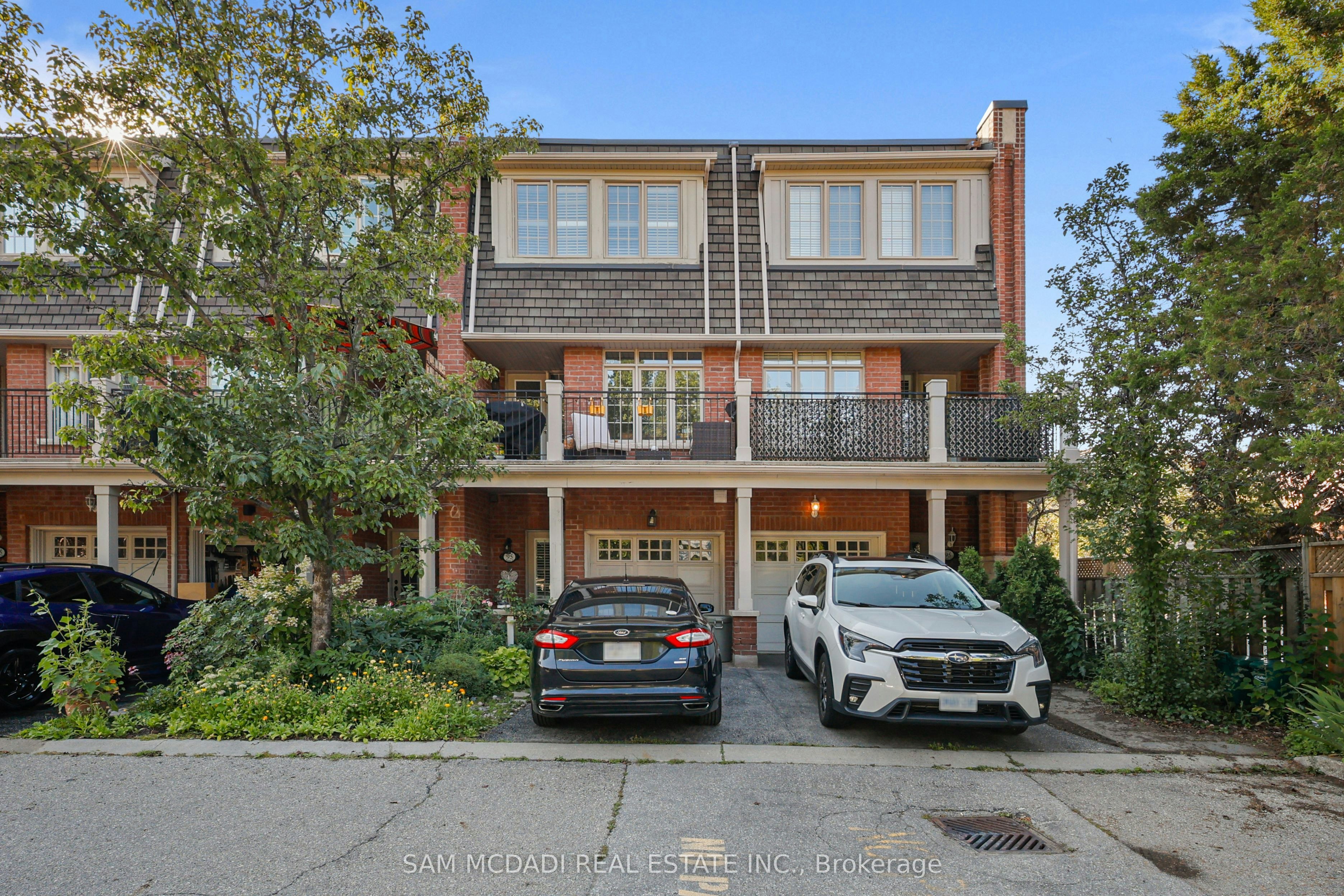 2-95 Kerr Street W, Oakville, ON, L6K 1E1