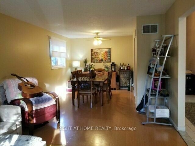 2406 Poplar Crescent, Mississauga, ON, L5J 4H3 - 9