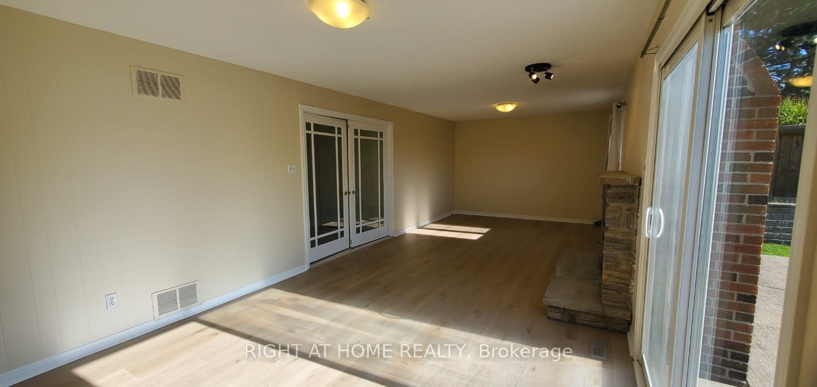 2406 Poplar Crescent, Mississauga, ON, L5J 4H3 - 21