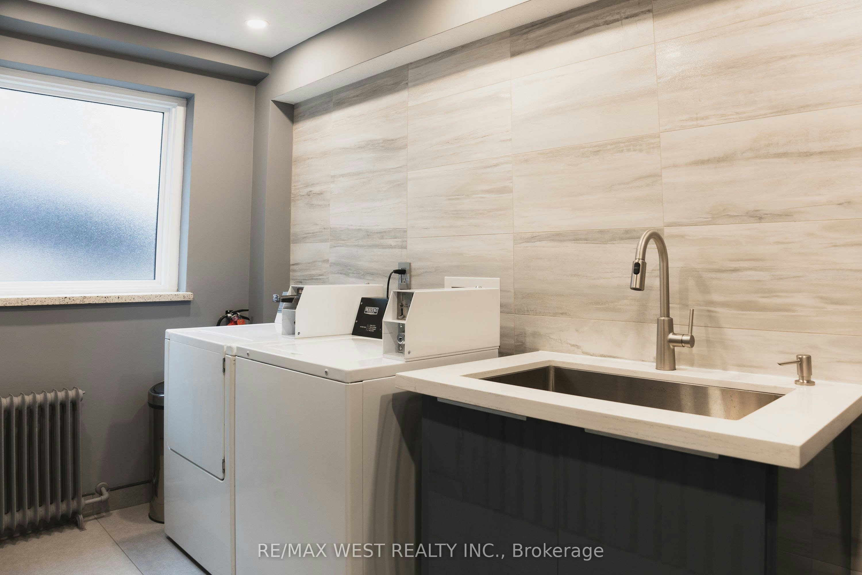7-237 Melrose Street, Toronto, ON, M8Y 1B8 - 17