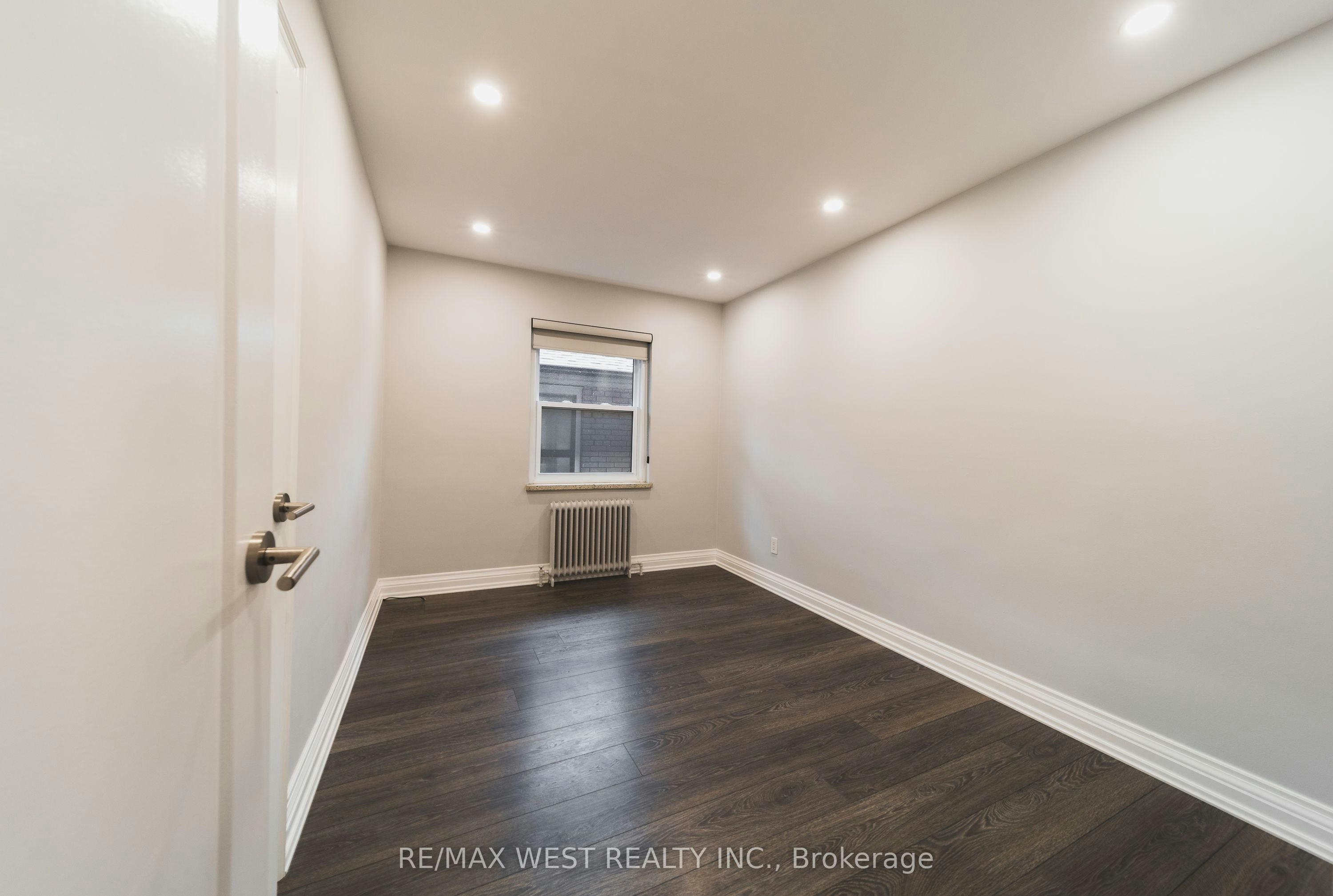 7-237 Melrose Street, Toronto, ON, M8Y 1B8 - 10