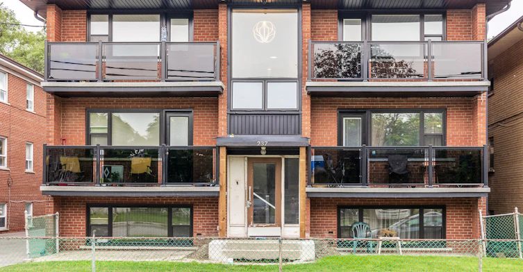 7-237 Melrose Street, Toronto, ON, M8Y 1B8 - 19