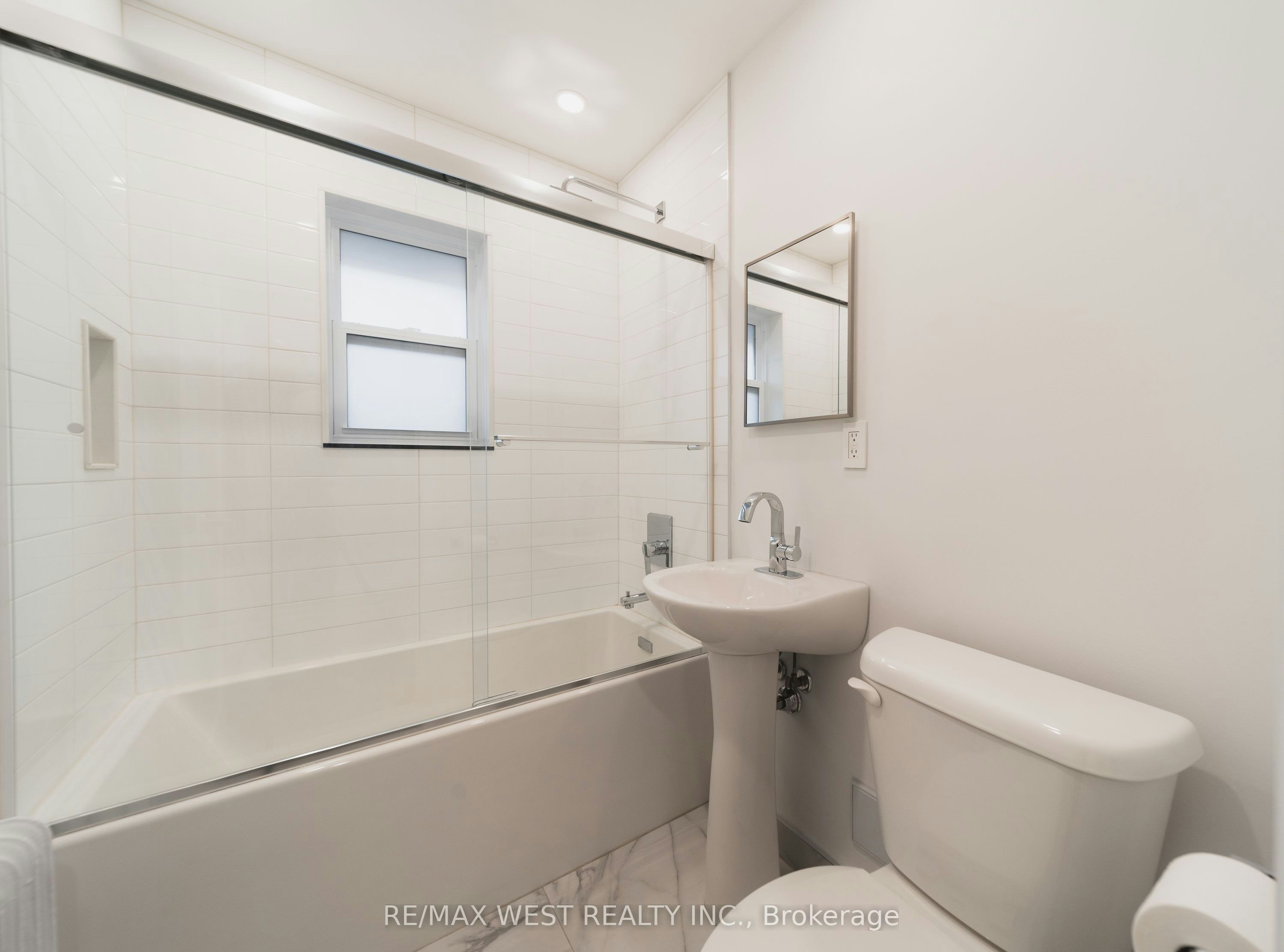 7-237 Melrose Street, Toronto, ON, M8Y 1B8 - 13
