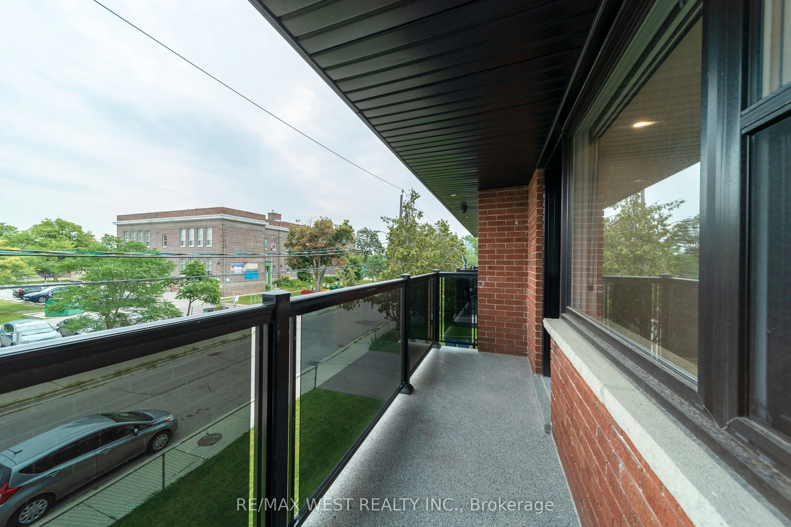 7-237 Melrose Street, Toronto, ON, M8Y 1B8 - 16