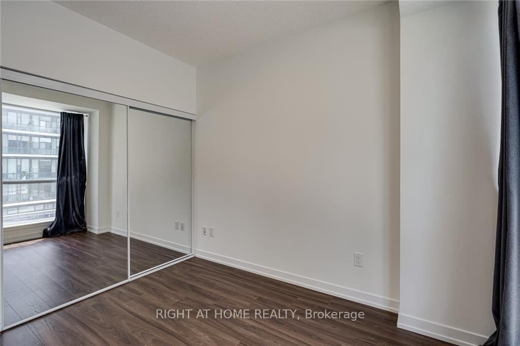 415-4065 Confederation Parkway, Mississauga, ON, L5B 0L4 - 12