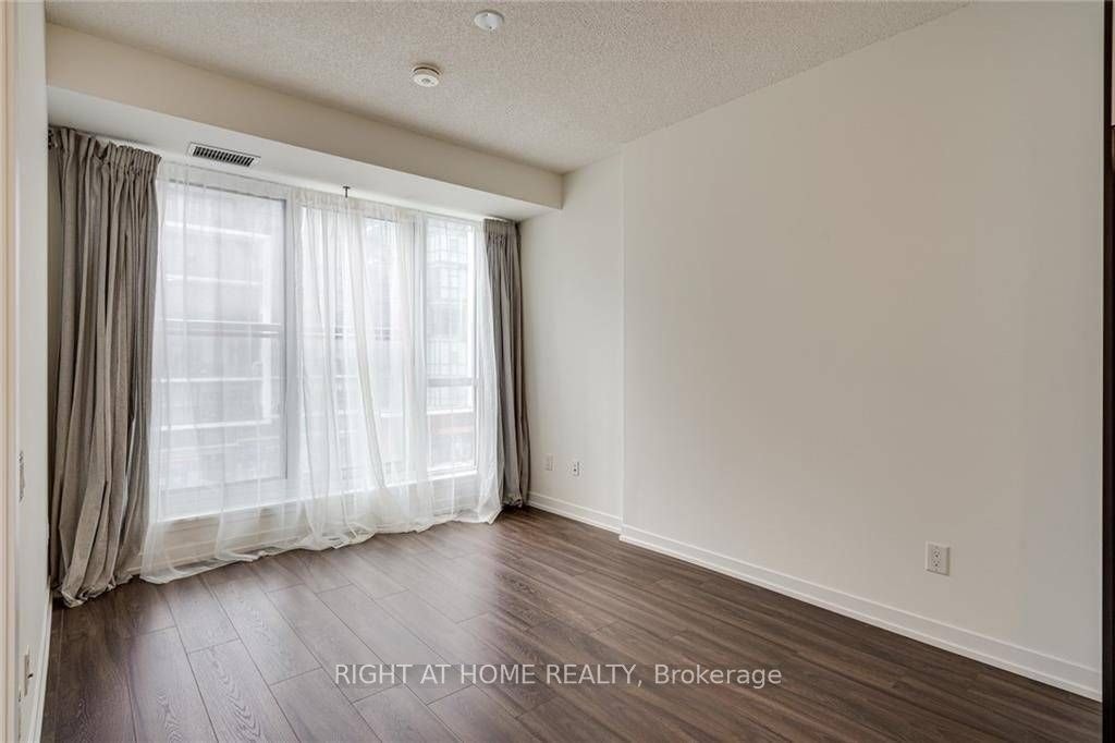 415-4065 Confederation Parkway, Mississauga, ON, L5B 0L4 - 9