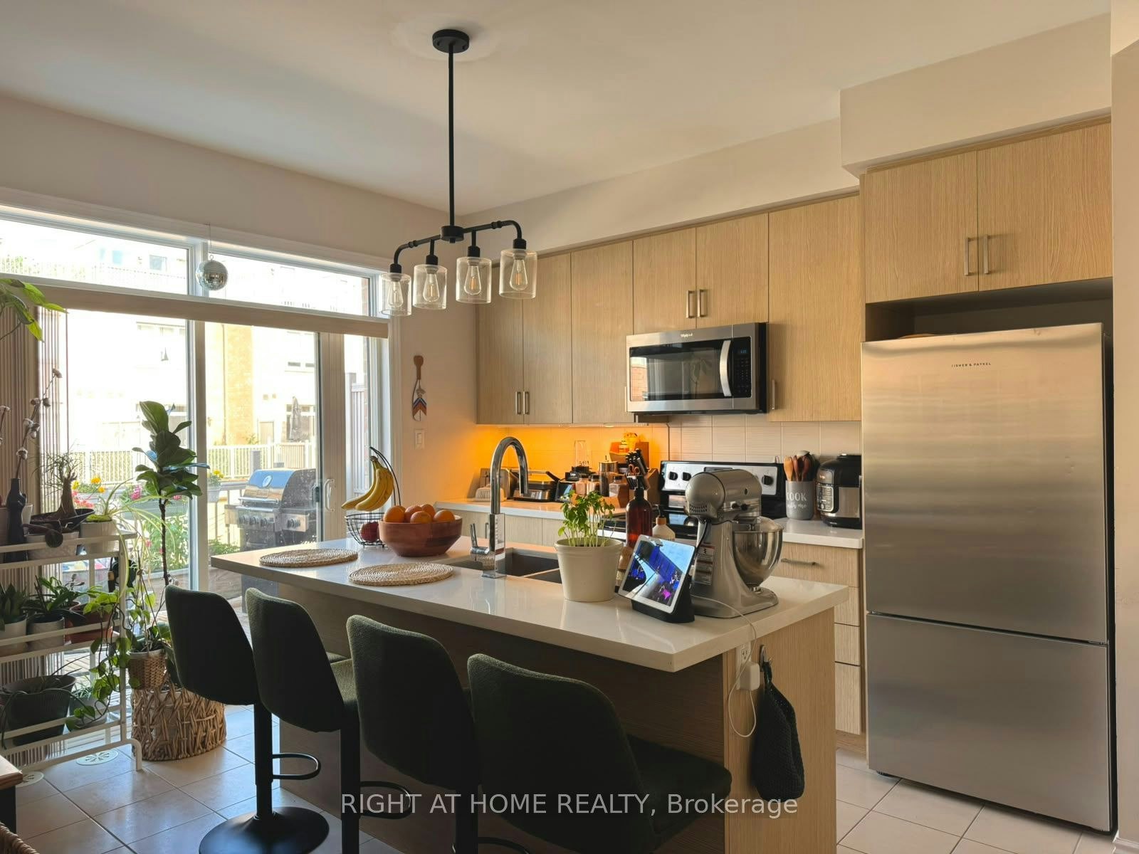 31 Edward Horton Crescent, Toronto, ON, M8Z 0E7 - 2