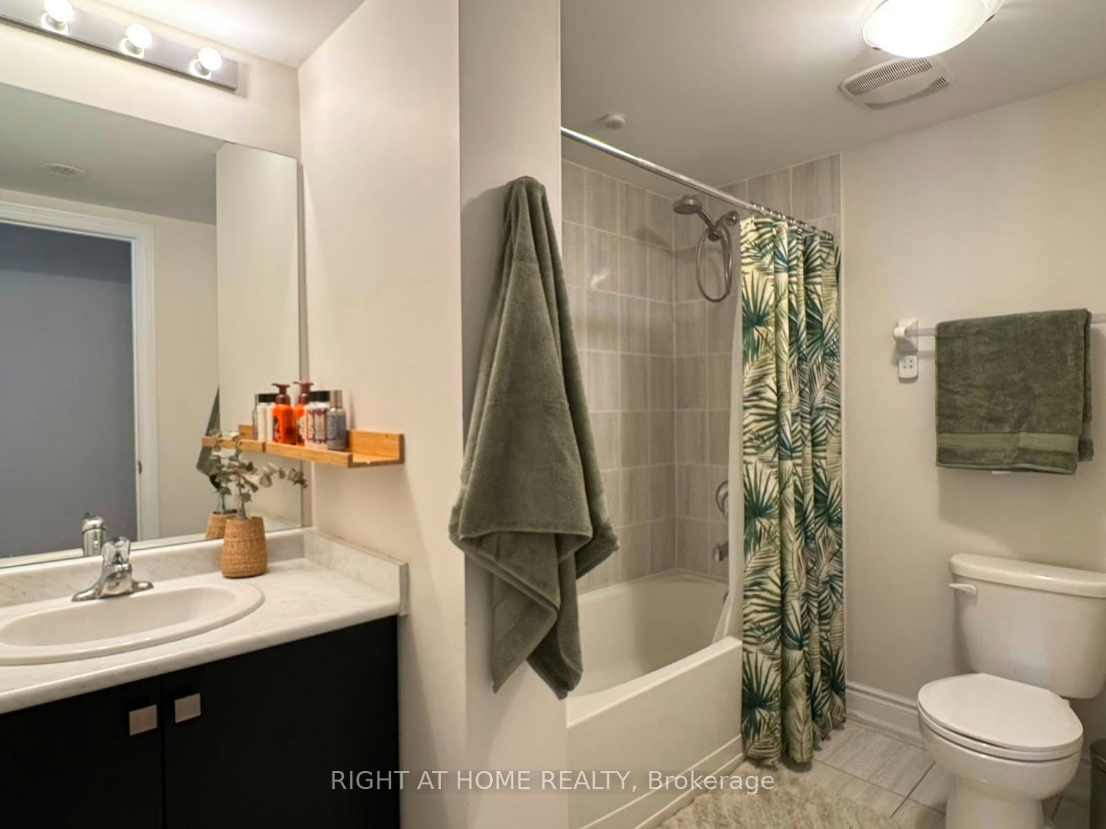 31 Edward Horton Crescent, Toronto, ON, M8Z 0E7 - 15