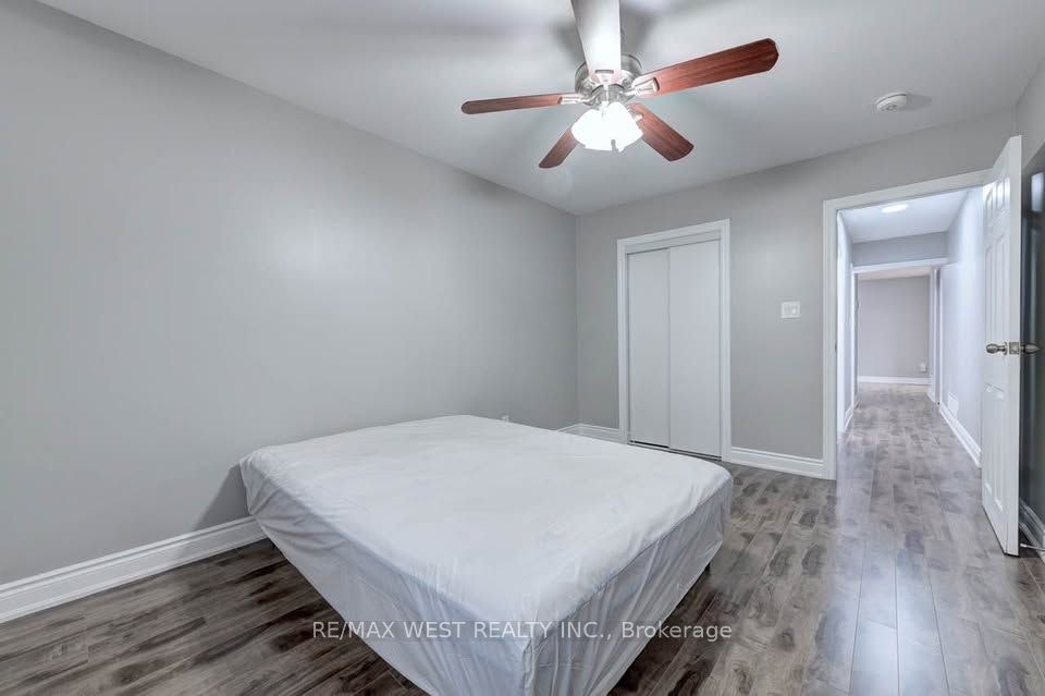Main Lvl-16 Hasbrooke Drive, Toronto, ON, M9L 1A1 - 12