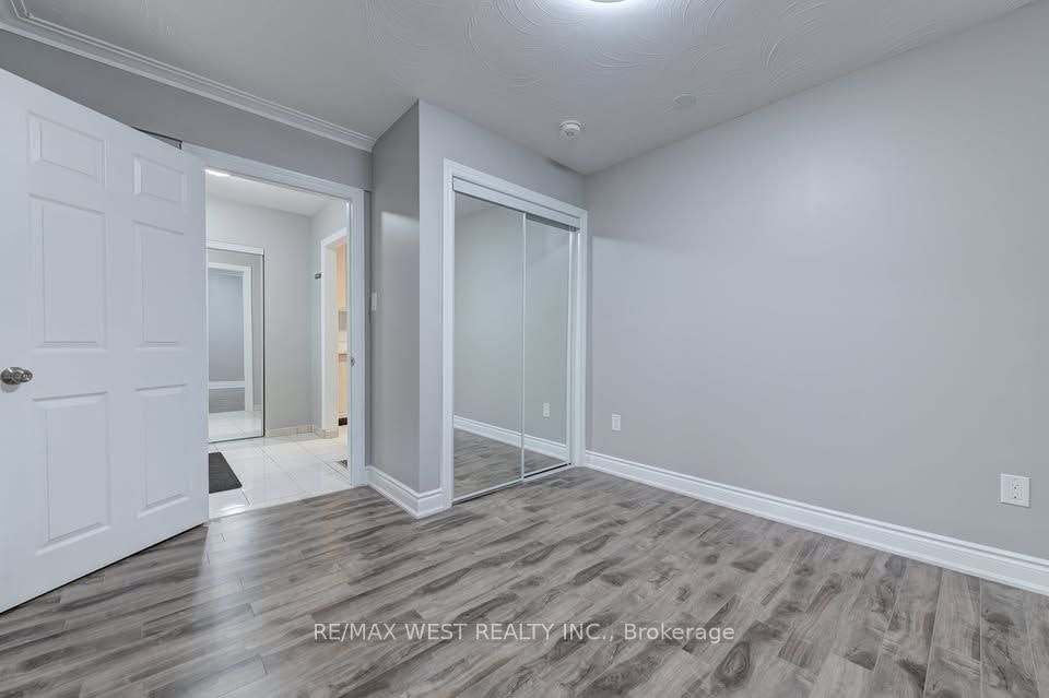Main Lvl-16 Hasbrooke Drive, Toronto, ON, M9L 1A1 - 10