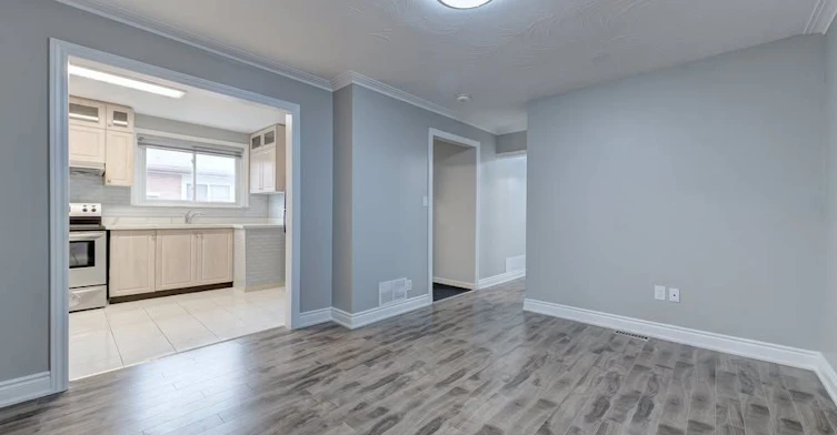 Main Lvl-16 Hasbrooke Drive, Toronto, ON, M9L 1A1 - 4