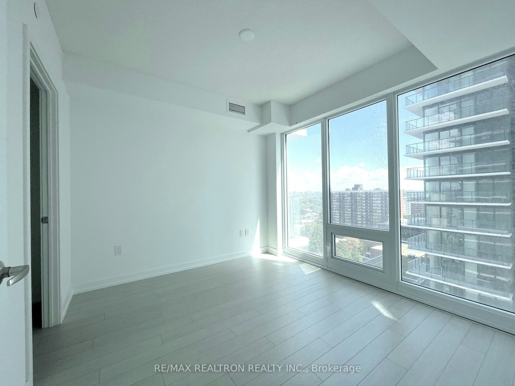 1305-4010 Eglinton Avenue W, Toronto, ON, M9A 0G5 - 22