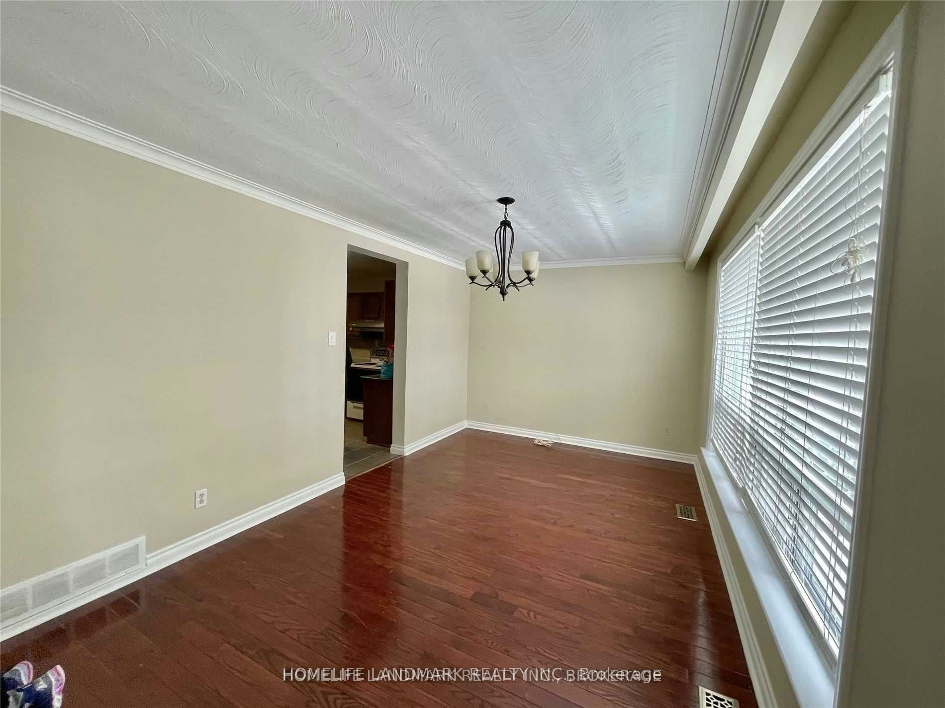 Upper-25 Edgemont Drive, Brampton, ON, L6V 1K9 - 3