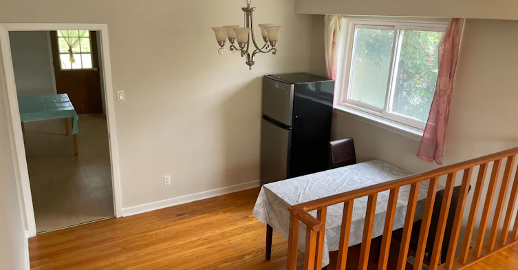 1245 Shamir Crescent, Mississauga, ON, L5C 1L2 - 5