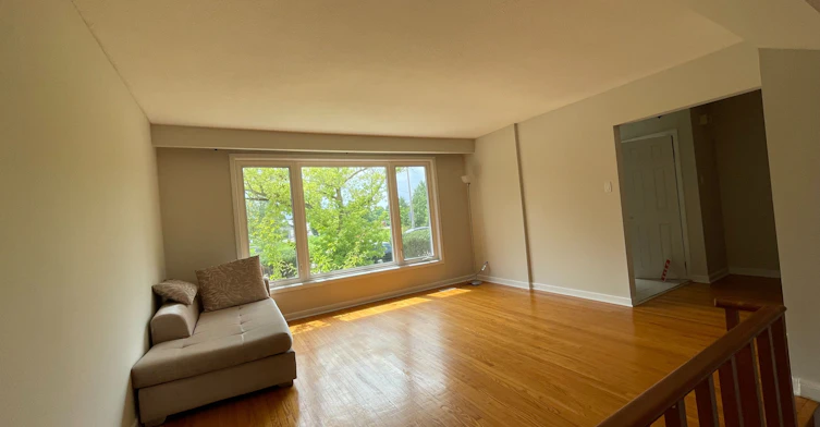 1245 Shamir Crescent, Mississauga, ON, L5C 1L2 - 4
