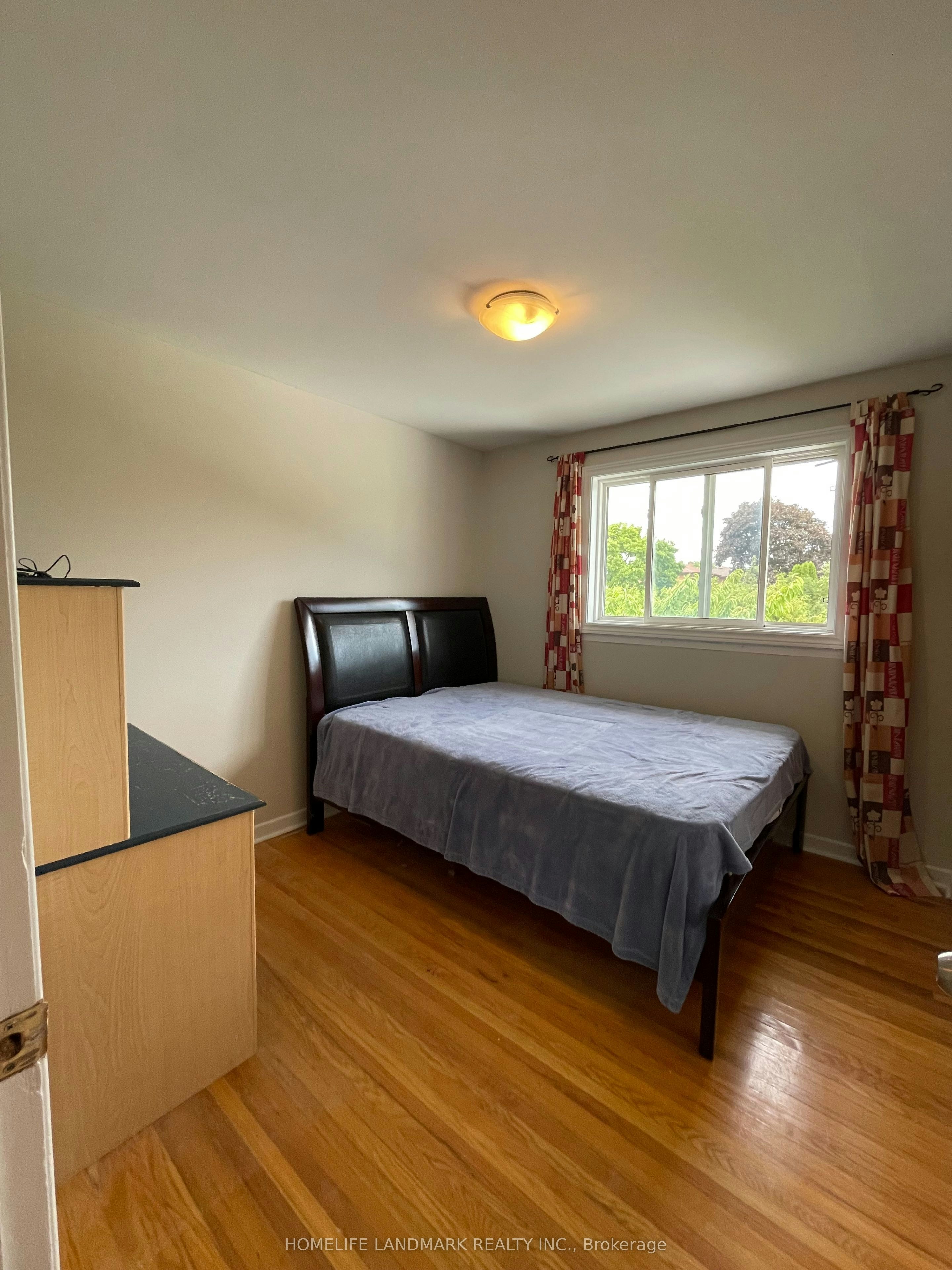 1245 Shamir Crescent, Mississauga, ON, L5C 1L2 - 7