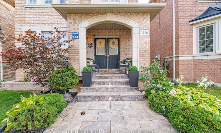 3186 Robert Brown Boulevard