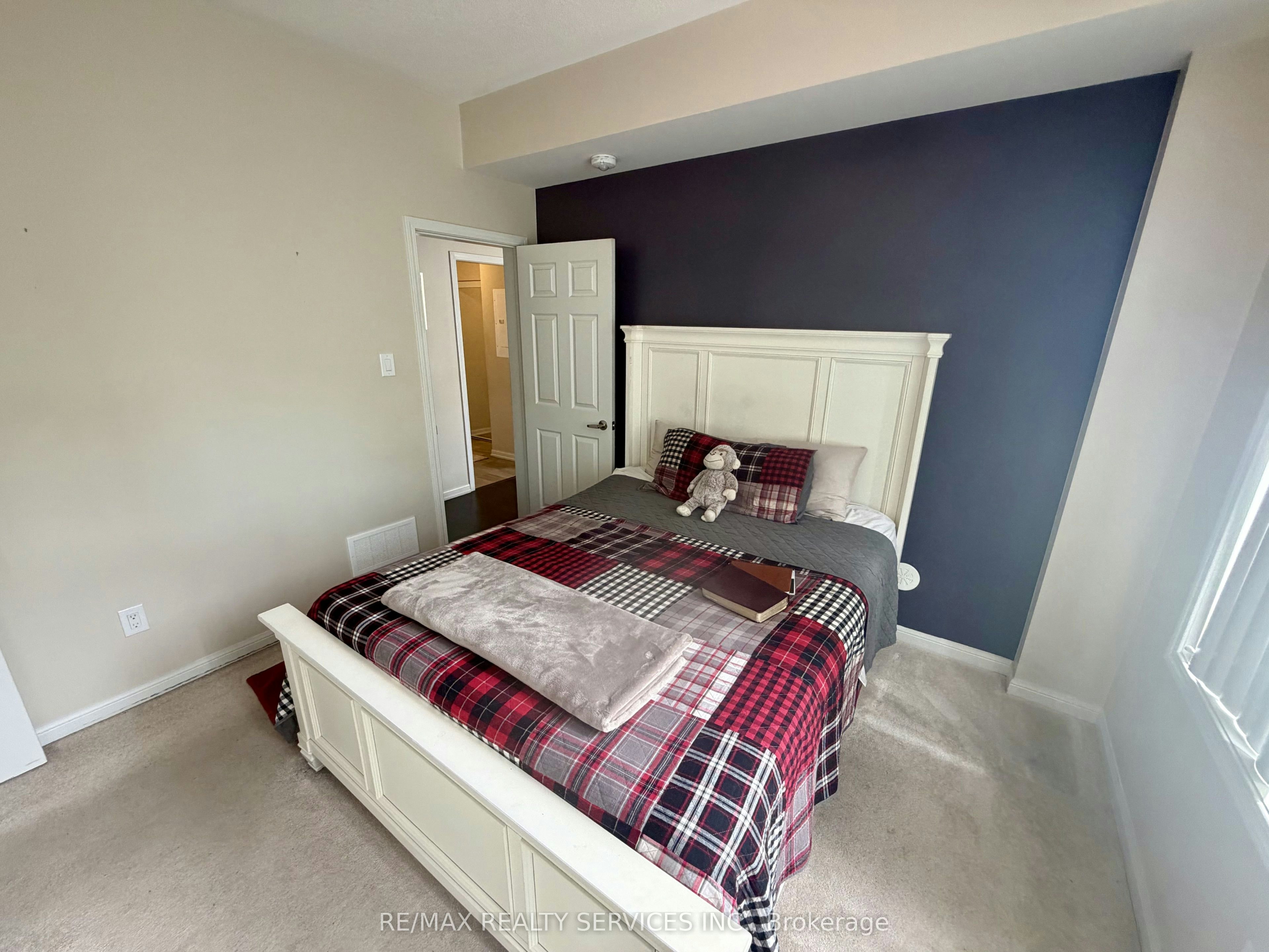 256-250 Sunny Meadow Boulevard, Brampton, ON, L6R 3Y6 - 11