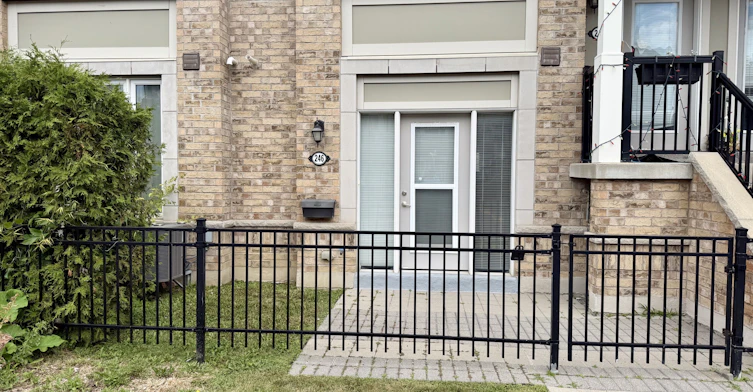 256-250 Sunny Meadow Boulevard, Brampton, ON, L6R 3Y6 - 2