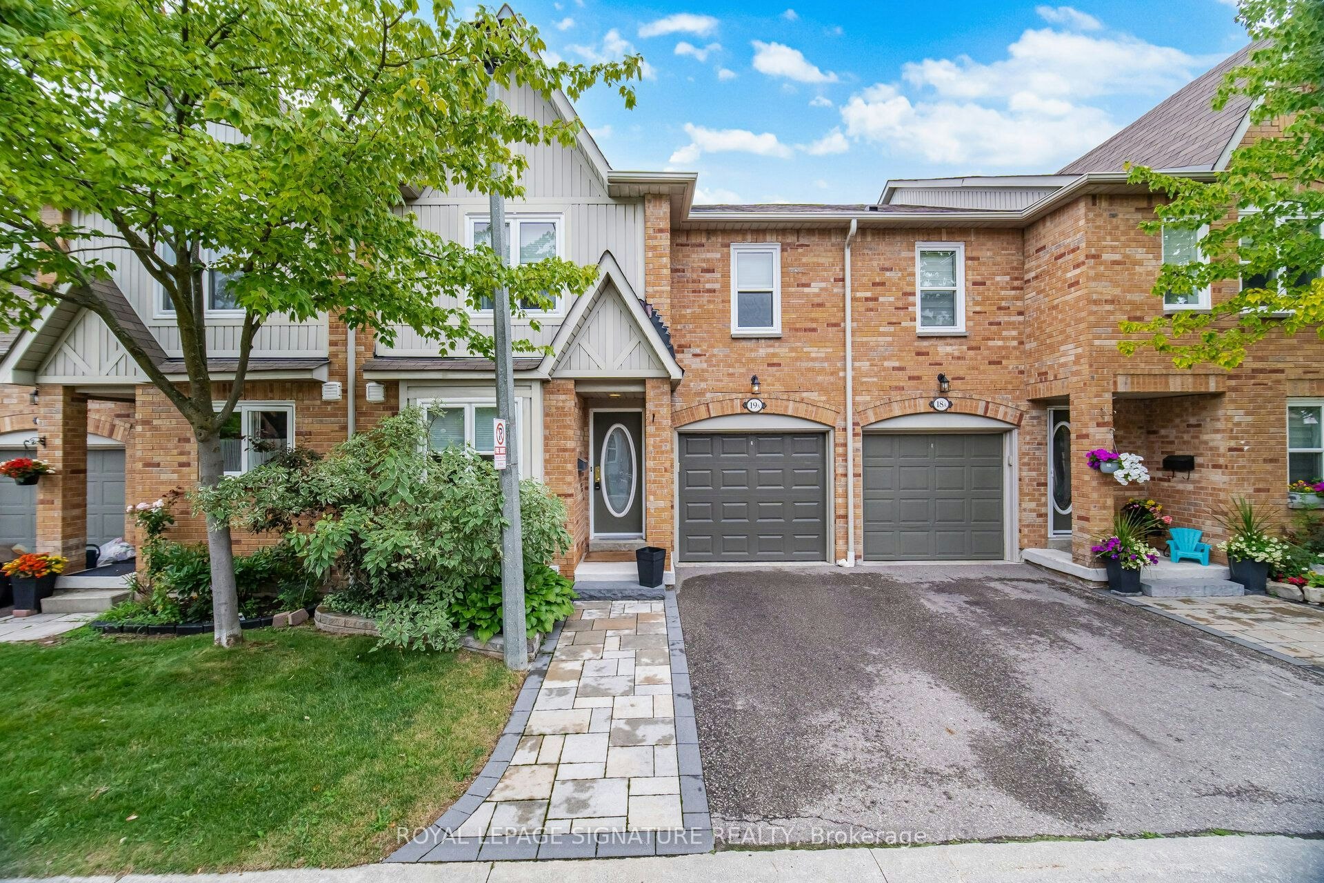 19A-5940 Glen Erin Drive, Mississauga, ON, L5M 5W9