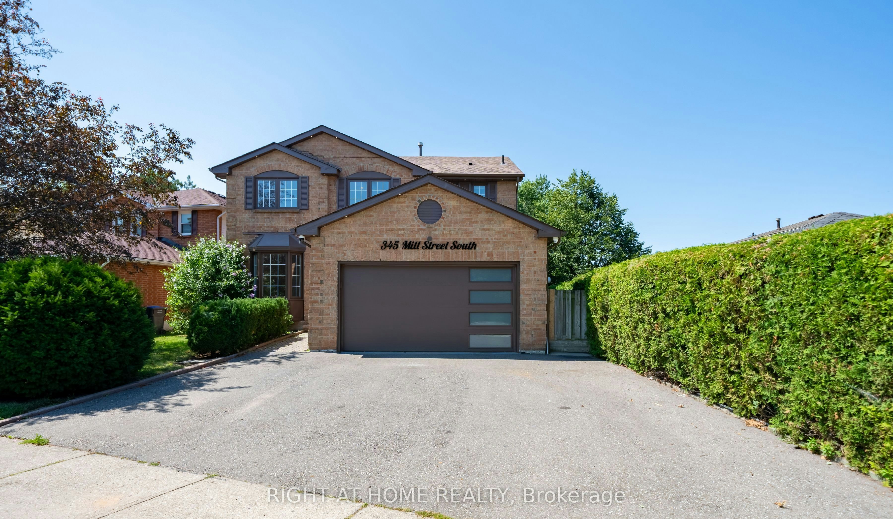 345 Mill Street S, Brampton, ON, L6Y 2Y8