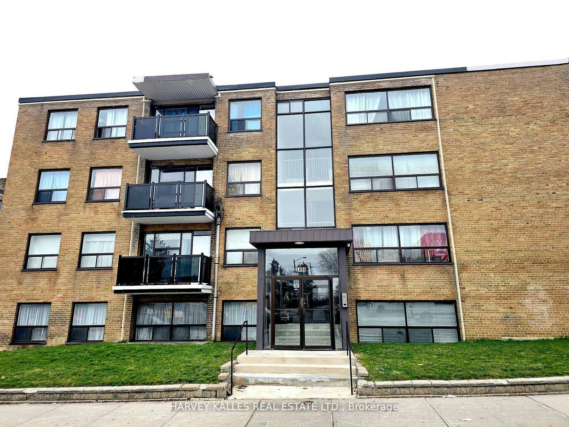 407-1490 Eglinton Avenue W, Toronto, ON, M6E 2G5