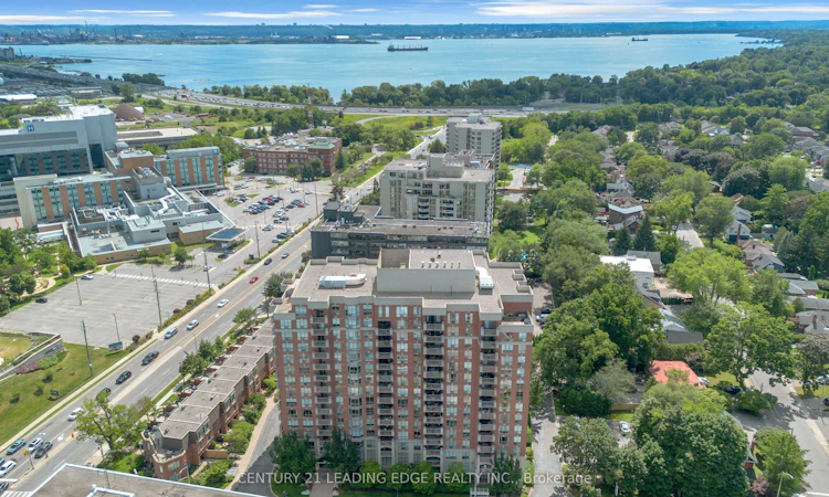 403-442 Maple Ave Avenue