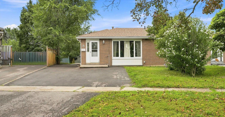 Main-33 Garside Crescent, Brampton, ON, L6S 1H5 - 2
