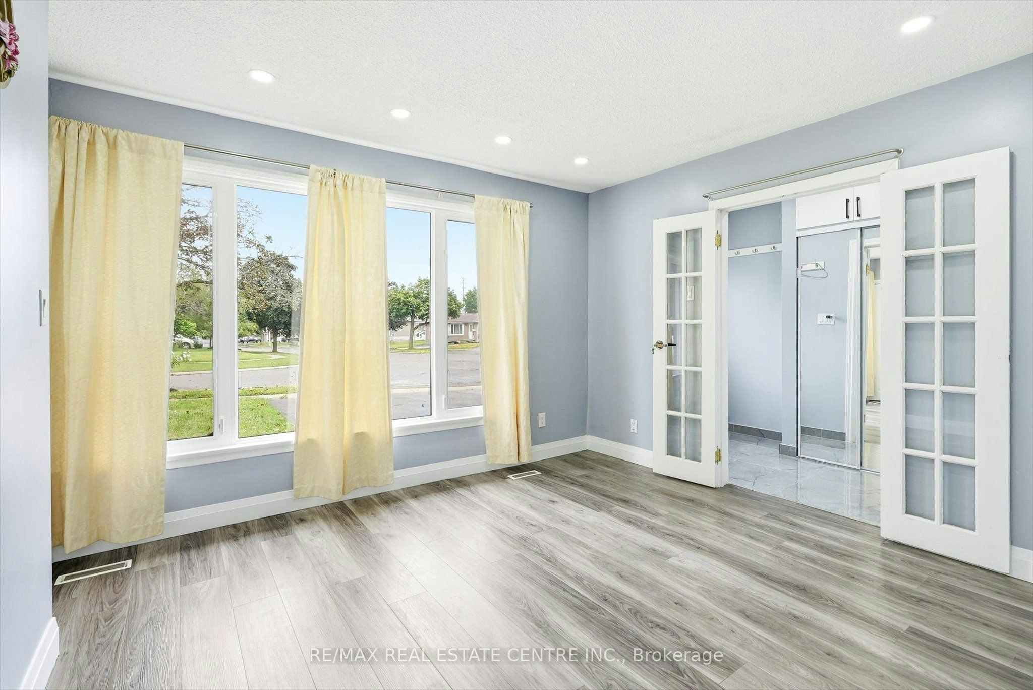 Main-33 Garside Crescent, Brampton, ON, L6S 1H5 - 14