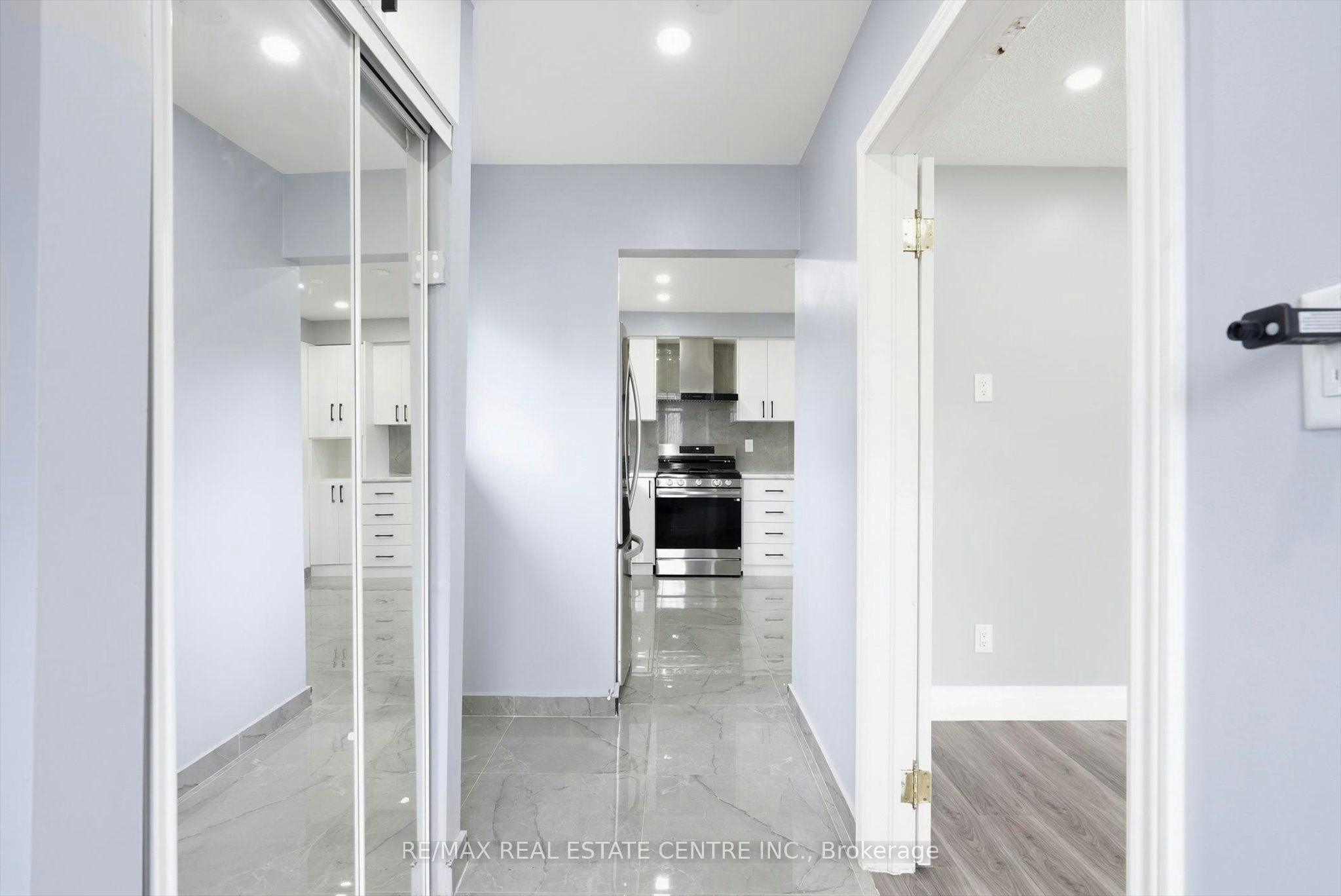 Main-33 Garside Crescent, Brampton, ON, L6S 1H5 - 5