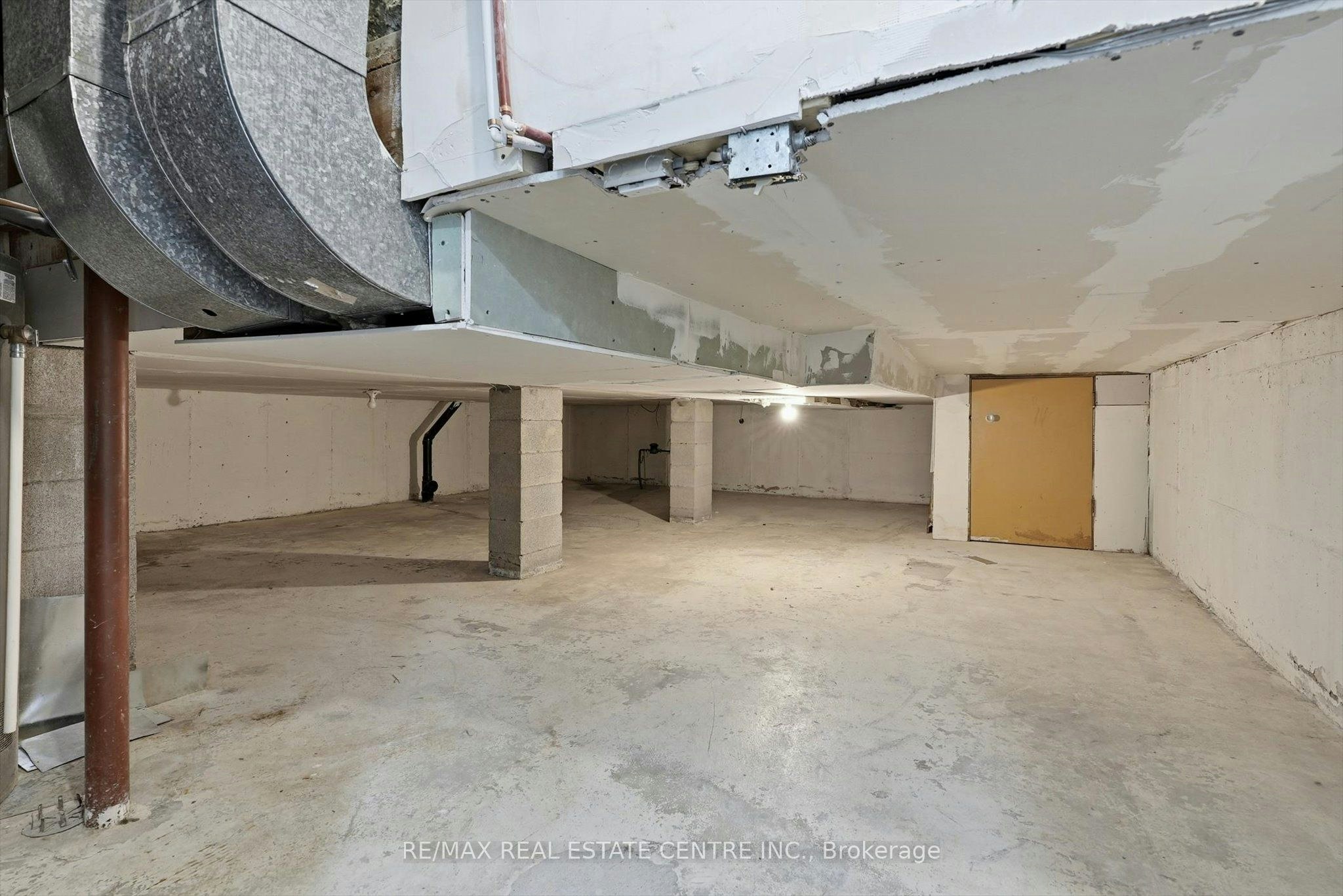 Main-33 Garside Crescent, Brampton, ON, L6S 1H5 - 32