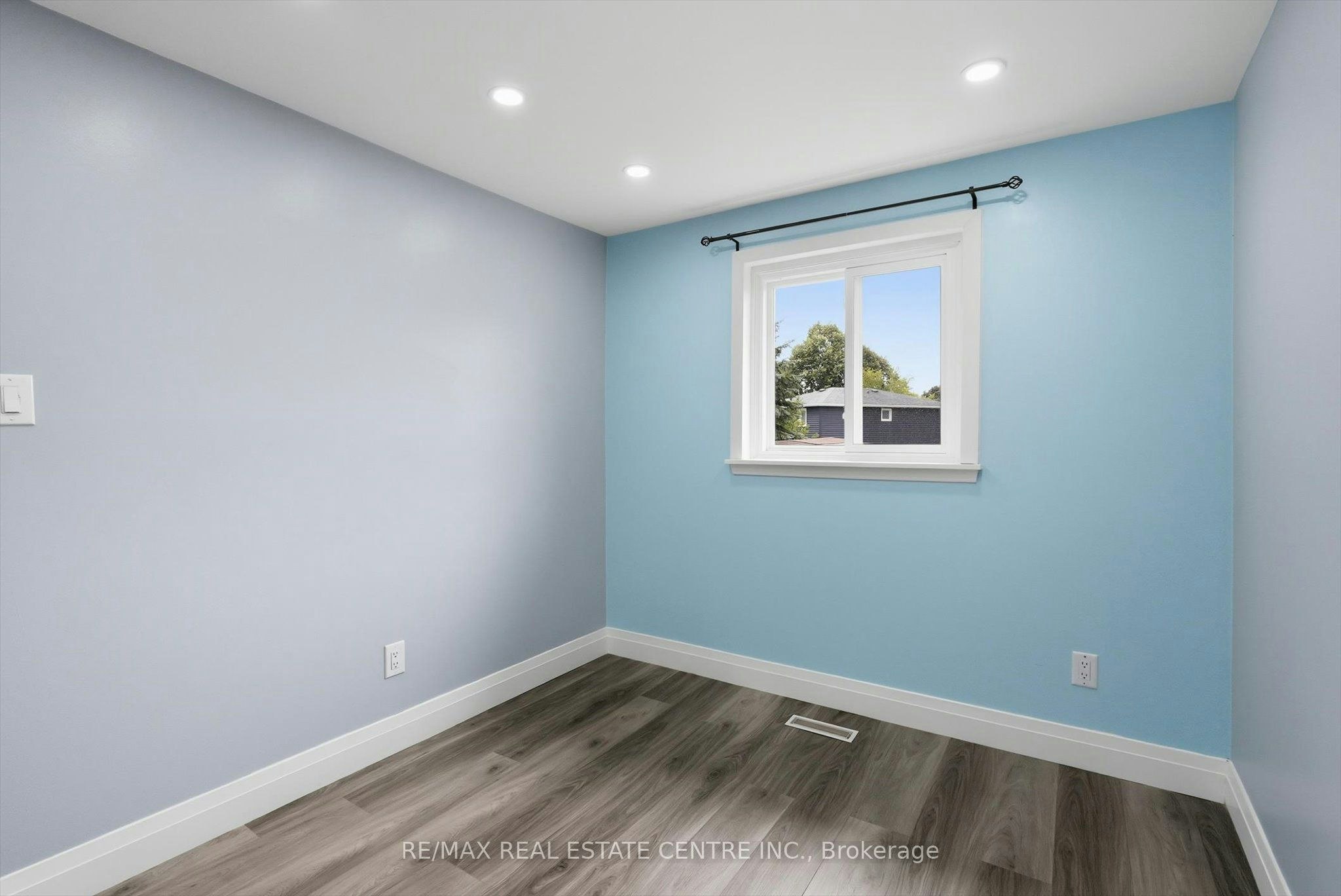 Main-33 Garside Crescent, Brampton, ON, L6S 1H5 - 25