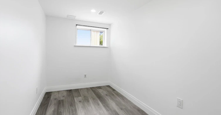 Lower-33 Garside Crescent, Brampton, ON, L6S 1H5 - 11