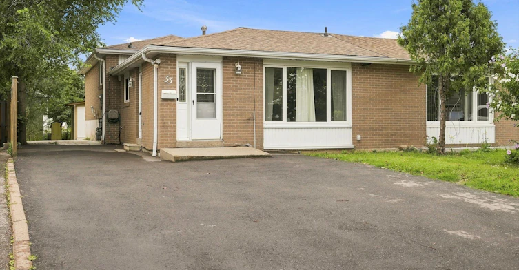 Lower-33 Garside Crescent, Brampton, ON, L6S 1H5 - 2
