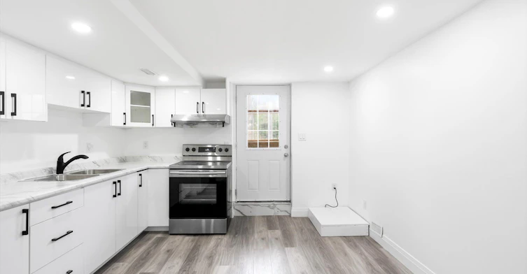 Lower-33 Garside Crescent, Brampton, ON, L6S 1H5 - 7
