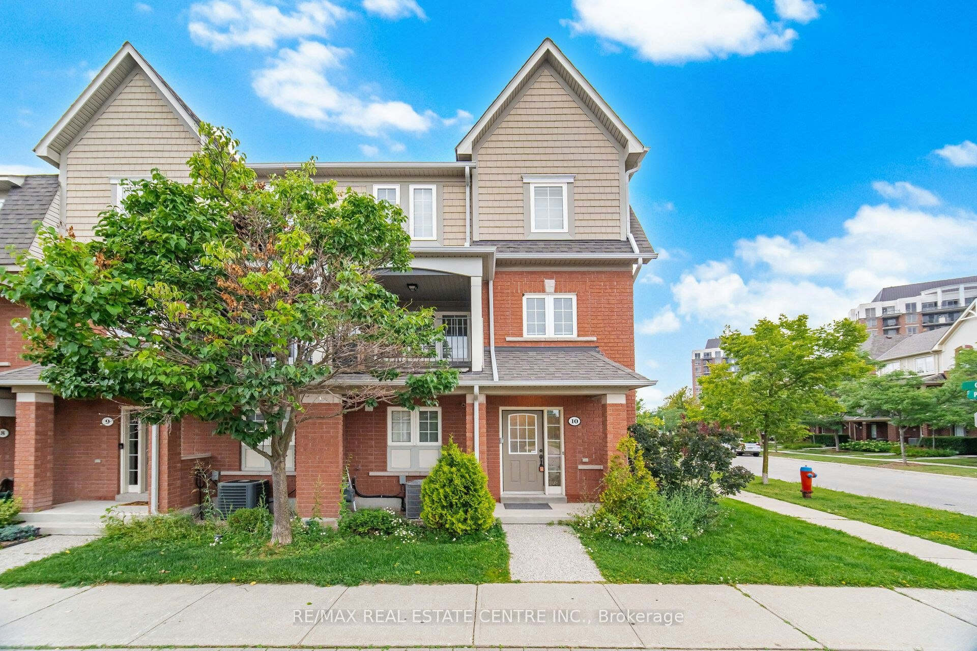 10-2360 Parkhaven Boulevard, Oakville, ON, L6H 7S6