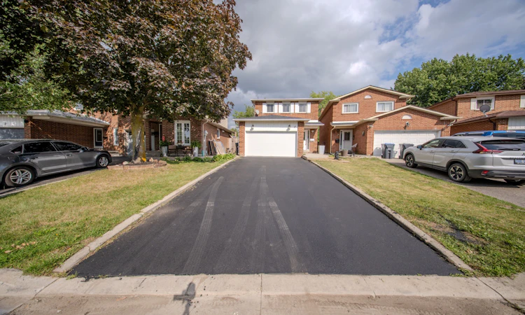 6 Crenshaw Crescent